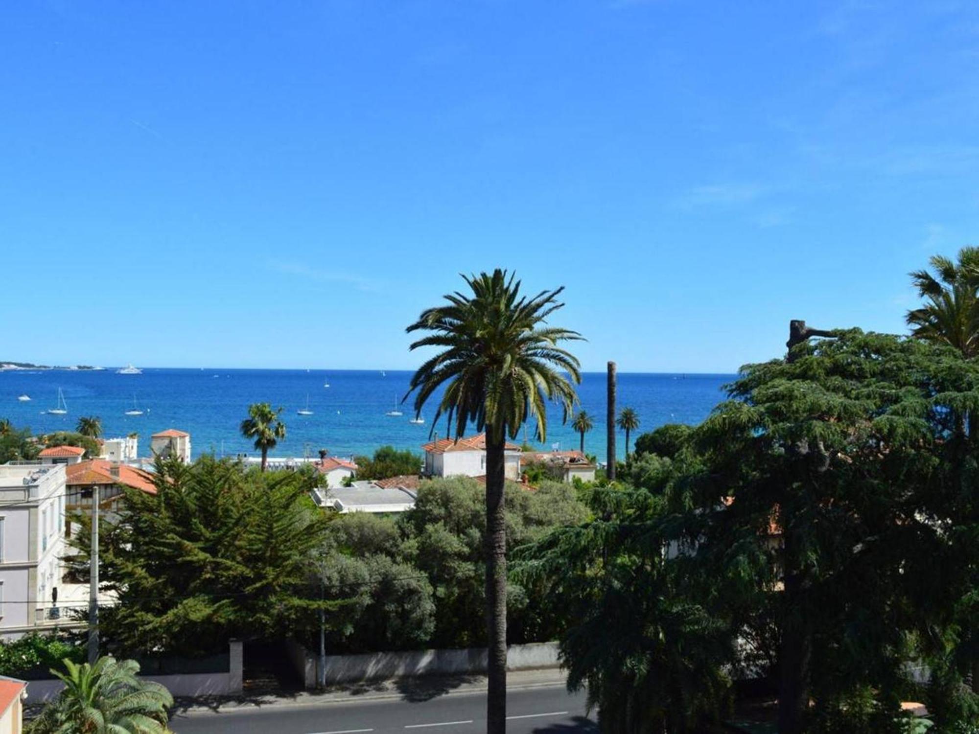Studio Agreable Avec Loggia, Garage Et Plage A Proximite - 2 Couchages, Golfe-Juan - Fr-1-252-62 Bagian luar foto