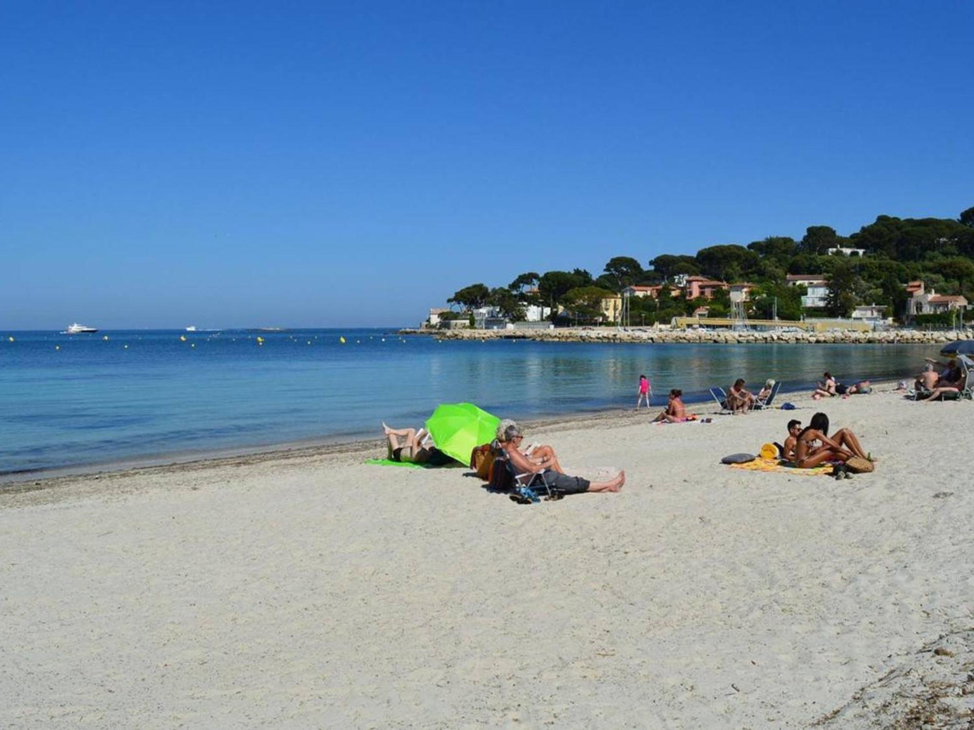 Studio Agreable Avec Loggia, Garage Et Plage A Proximite - 2 Couchages, Golfe-Juan - Fr-1-252-62 Bagian luar foto