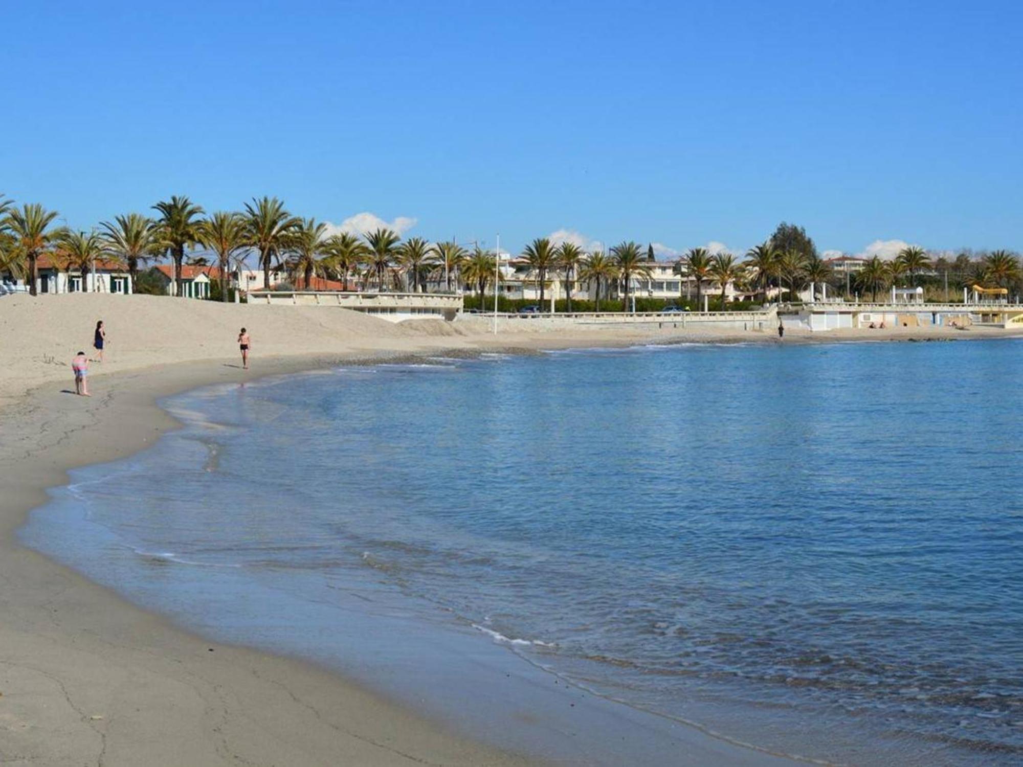Studio Agreable Avec Loggia, Garage Et Plage A Proximite - 2 Couchages, Golfe-Juan - Fr-1-252-62 Bagian luar foto