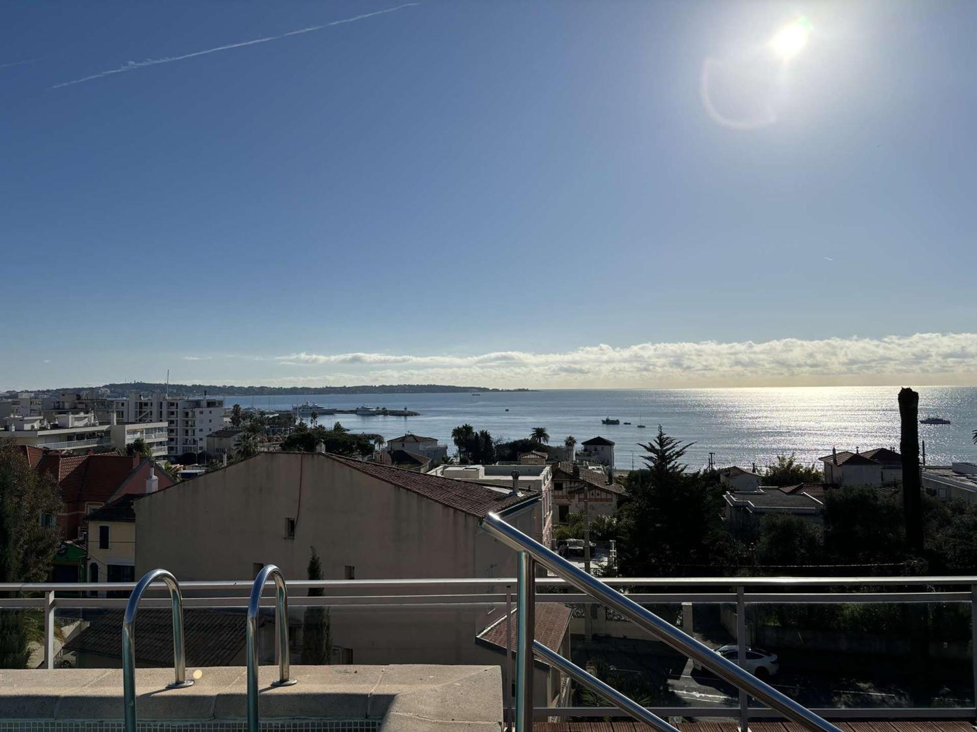 Studio Agreable Avec Loggia, Garage Et Plage A Proximite - 2 Couchages, Golfe-Juan - Fr-1-252-62 Bagian luar foto